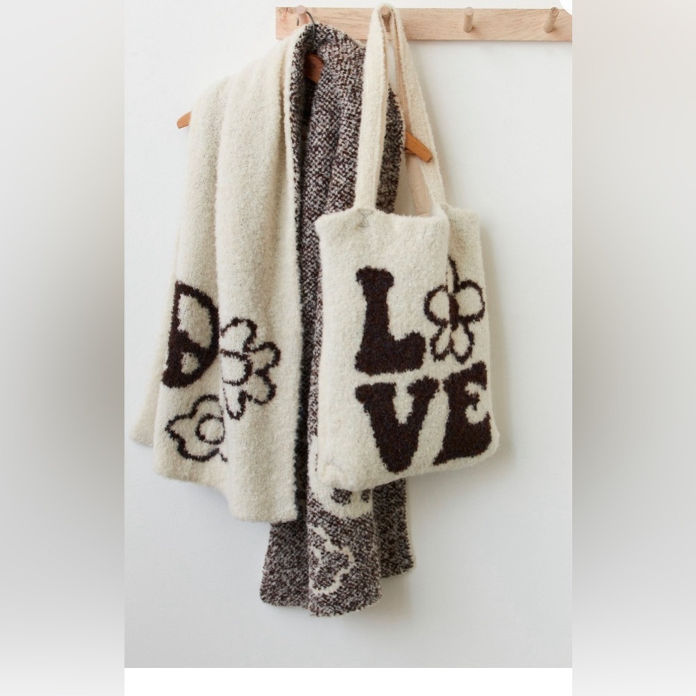 FP Lovebug Carry On Scarf Set